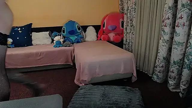 Maddison_Summer on StripChat 