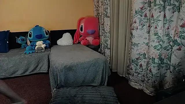 Maddison_Summer on StripChat 