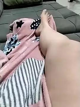 Freechat Maeefilha244 on StripChat