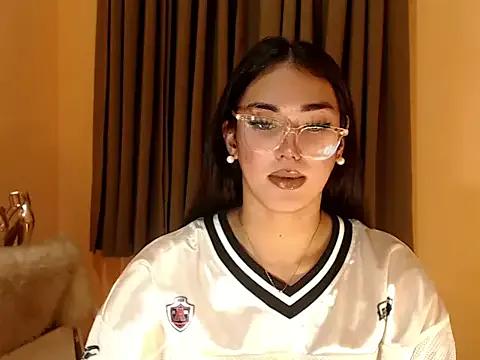 Freechat magnificent_kitana on StripChat