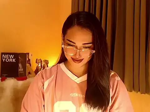 Freechat magnificent_kitana on StripChat