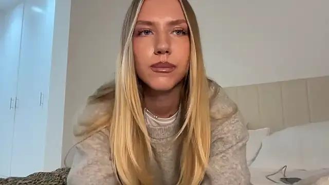 mariareevx — both tease pussy in doggy