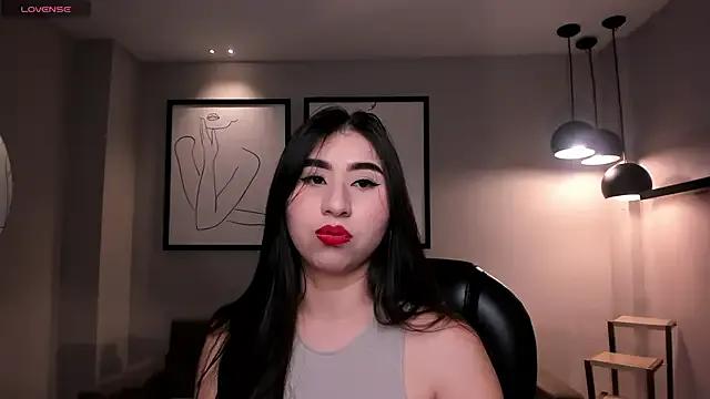 MayaMoretti_ on StripChat 