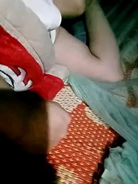 Maymay0033 on StripChat 