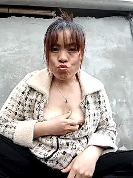 Maymay0033 on StripChat 