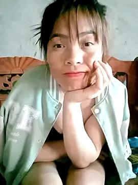 Maymay0033 on StripChat 