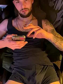 Mexxwell69 on StripChat 