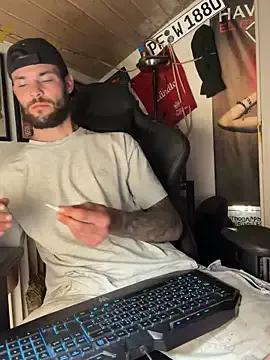 Mexxwell69 on StripChat 