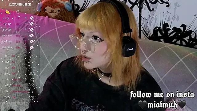 Freechat mia__yui on StripChat