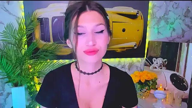 Freechat Mollyinyourmind on StripChat