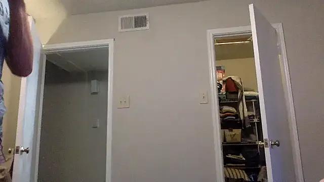 Freechat Mrkarizma on StripChat