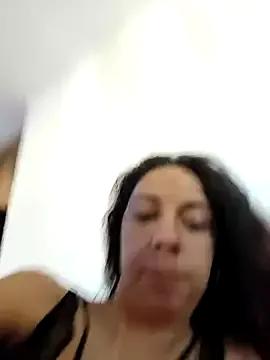 Freechat naughty69curls on StripChat