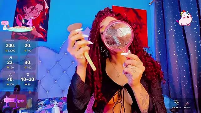 Freechat Naugth_channel_ts on StripChat