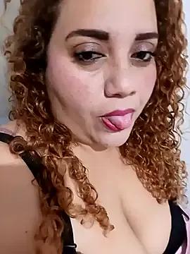 ojoncita — Aceite en mis tetas