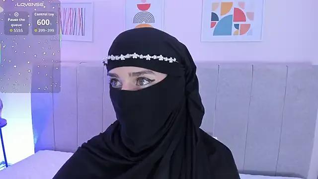 Freechat rawiya on StripChat