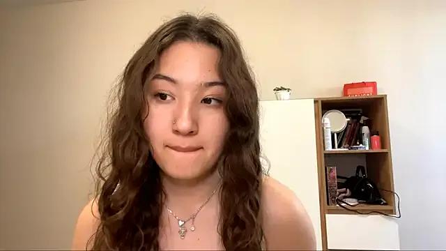 Freechat Sakuravice on StripChat