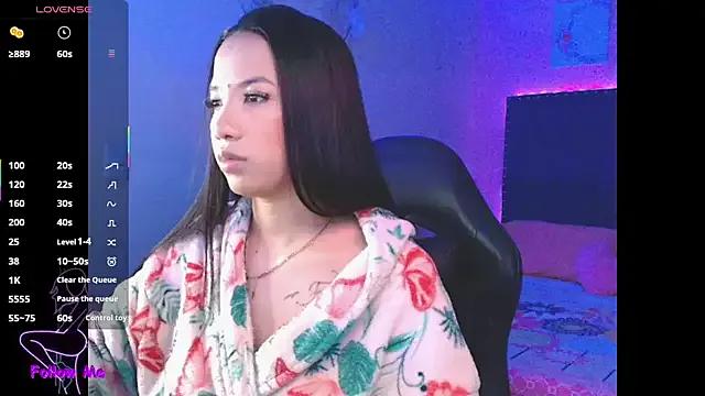 Freechat SallyWhitee on StripChat