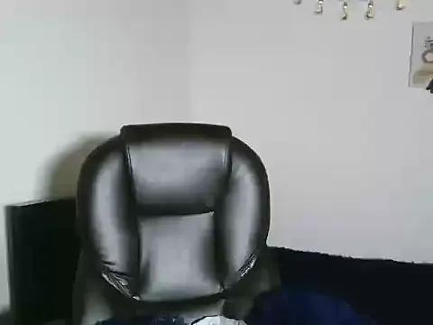 samy_ros — Show my cute little tits