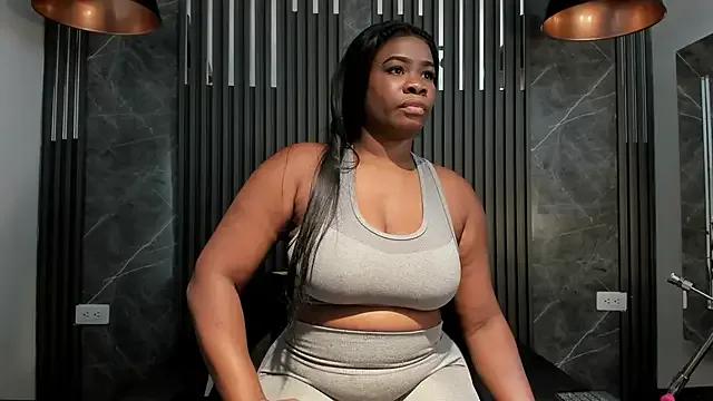 Freechat SaraiEvans on StripChat