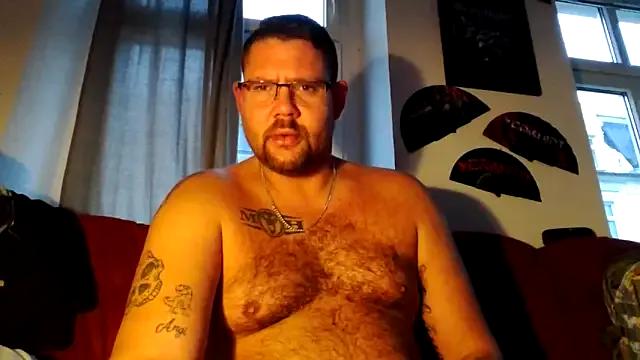 sexykevin17cm — Freechat on StripChat