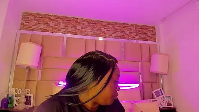 Private ShaniaBrownn on StripChat