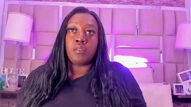 Private ShaniaBrownn on StripChat