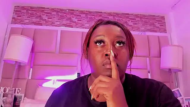 Private ShaniaBrownn on StripChat