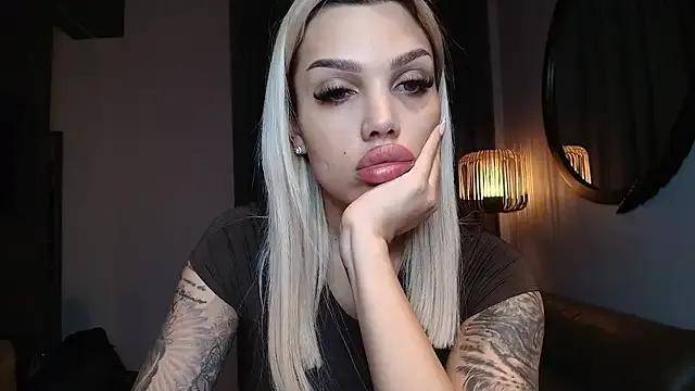 Freechat shayblonde on StripChat