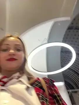 Group SneakyDomina_Tattii on StripChat