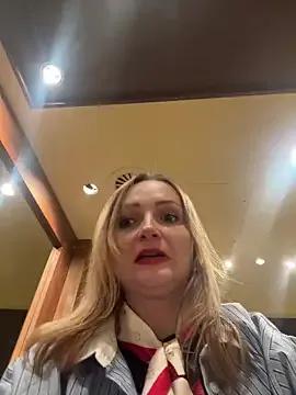 Group SneakyDomina_Tattii on StripChat
