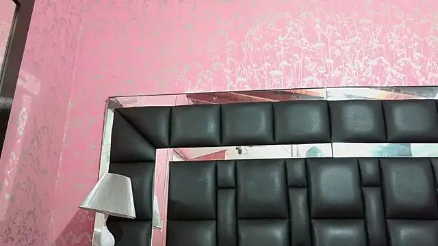 Freechat Sofia_martiin on StripChat