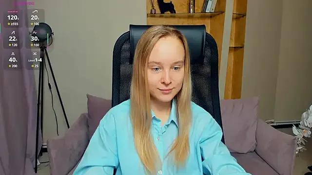 Private SoonMoor on StripChat