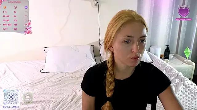 Freechat space_danger on StripChat