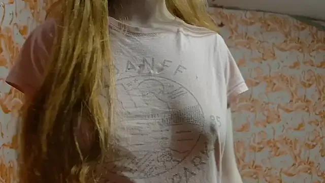 strawberrysmoothie — oil boobs