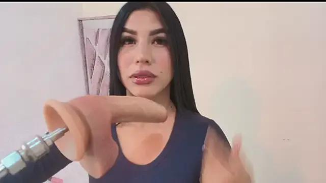 Freechat sweety_mariann1 on StripChat