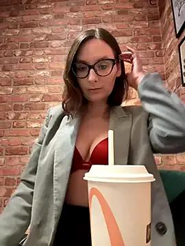 Freechat The_Snowwhitee on StripChat