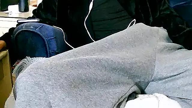 Freechat thirdlegZA on StripChat