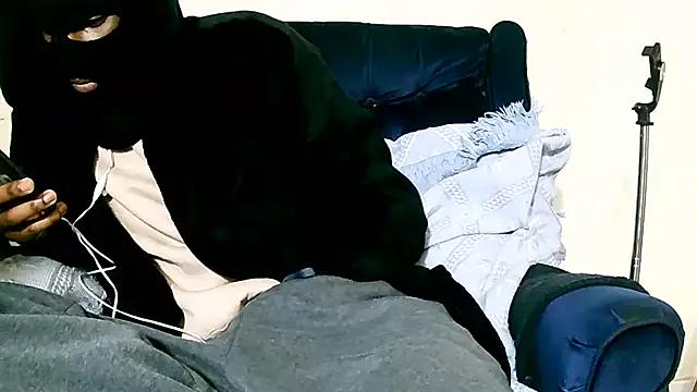 Freechat thirdlegZA on StripChat