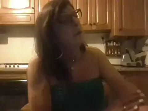 Freechat Tiabet on StripChat