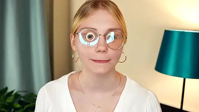 Freechat UnDesiga on StripChat