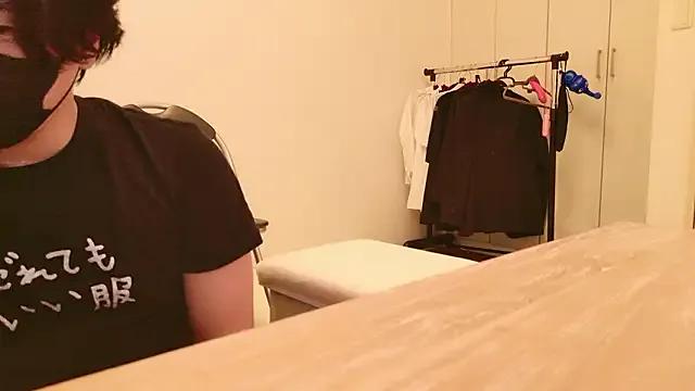 Group undo-busoku69 on StripChat