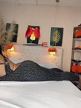 Freechat valerie_lya on StripChat