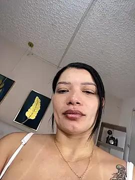 Freechat valerie_lya on StripChat