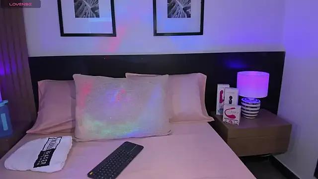 Freechat vi_anaya on StripChat