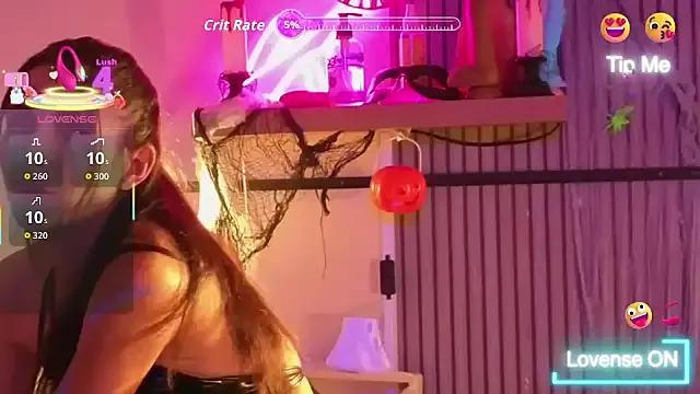 Freechat WildgirlShow on StripChat