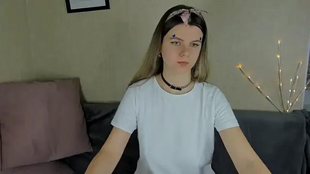 Zorianaa — Cut off a piece of this T-shirt 